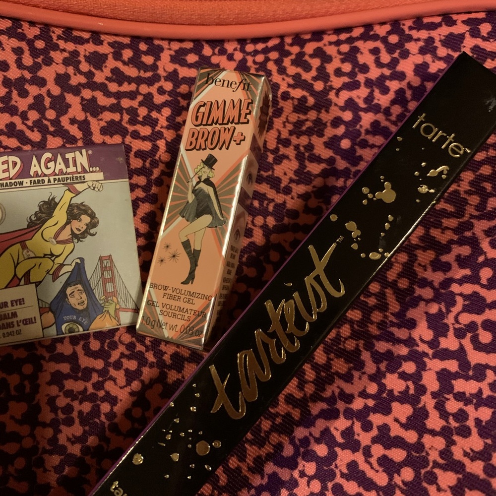 Bundle. Tarte eyeliner,Benefit Brows,Foiled Again